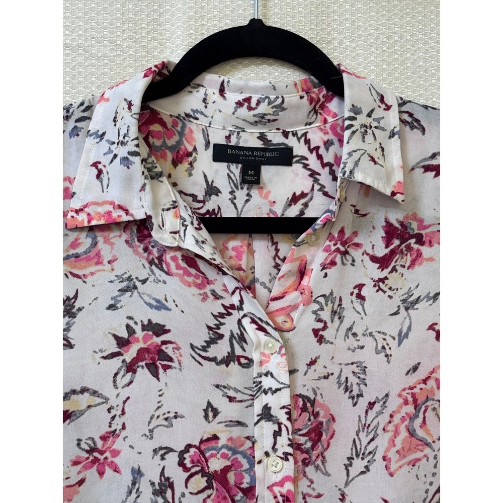 Banana Republic Dillon Shirt Womens Medium White Pink Floral Paisley Button Down